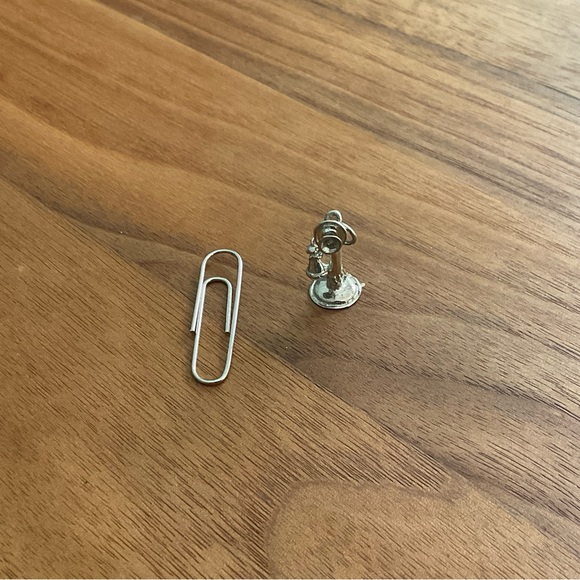 Breloque vintage pour bracelet/téléphone à cornet - Picture 3 of 4